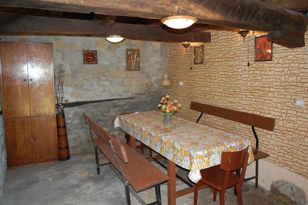 Holiday Home Lyubovo Gabrovo Exterior photo